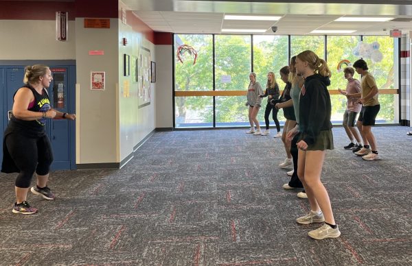 Spanish and hallway dancing combine on ‘Baile Viernes’
