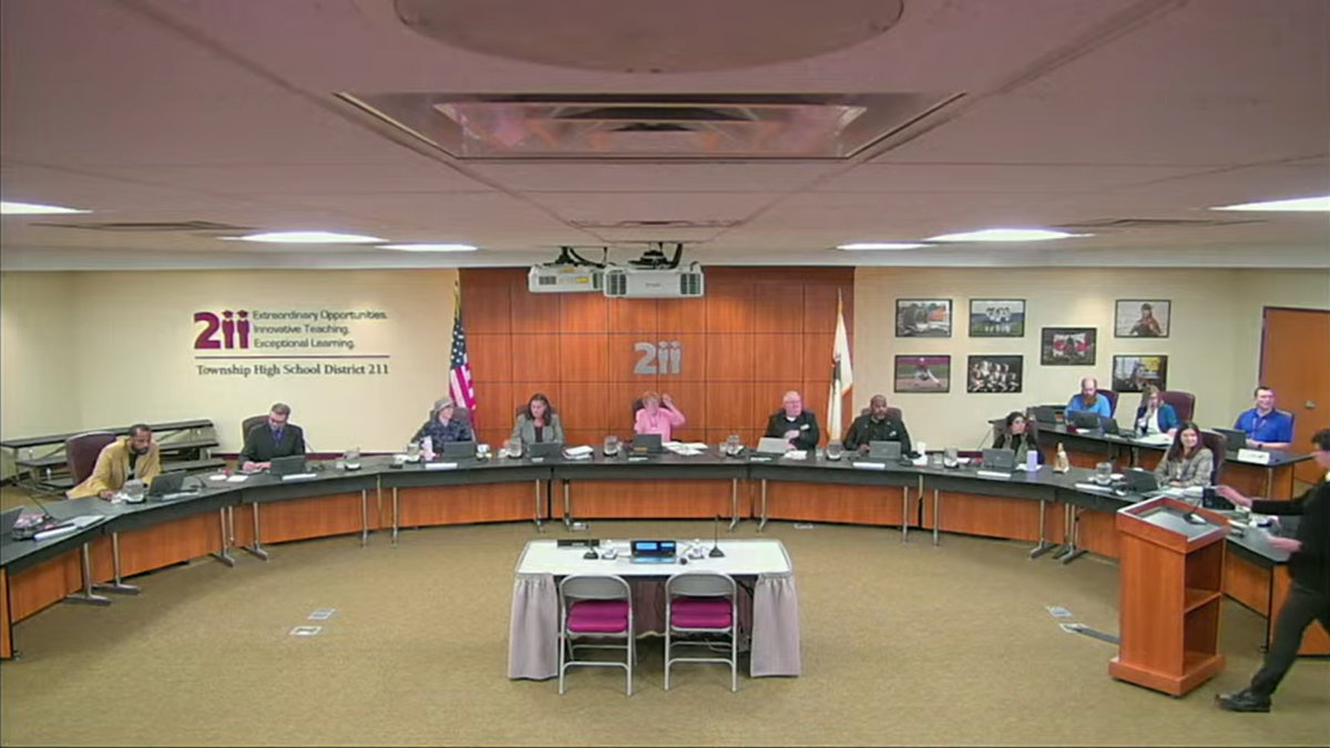 D211 board members vote to extend superintendent search without a clear deadline.

(Screenshot of Township High School District 211 livestream Oct. 17)