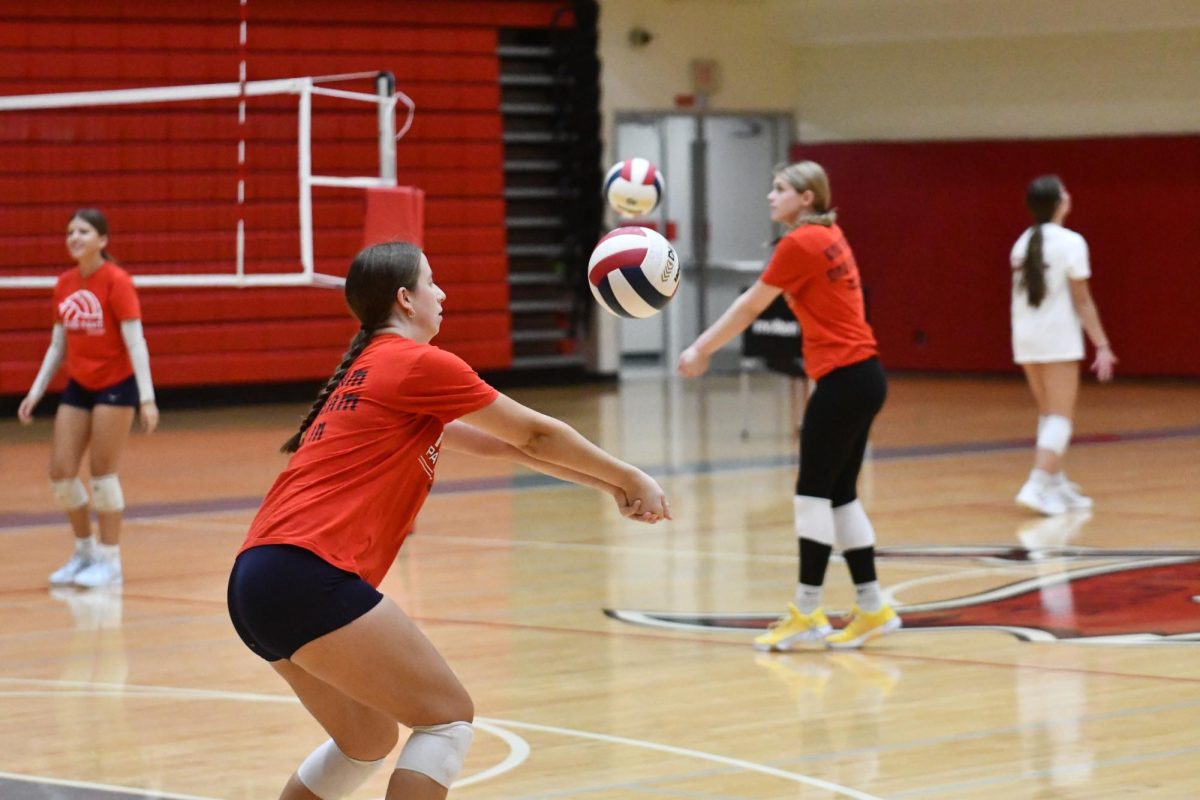 Palatine girls volleyball rallies for comeback wins against Prospect and Schaumburg