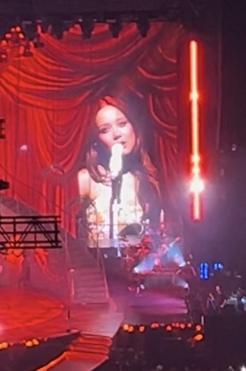 Laufey performing on her "A Matter of Time" at the United Center on Oct. 10, 2025.