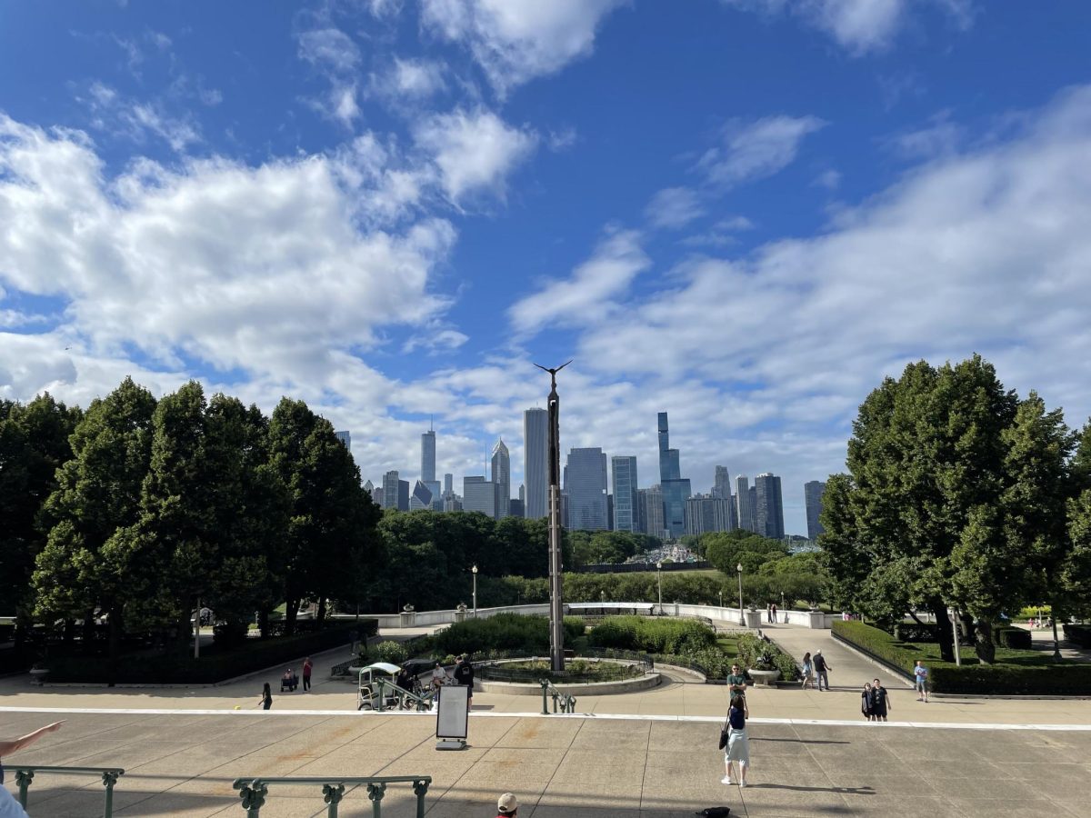 Overlooking the city skyline of Chicago from the plaza in front of the Field Museum located in Grant Park.