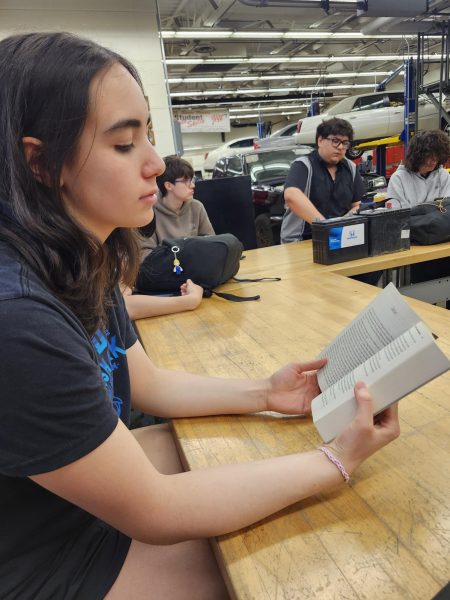 Junior Vivian Myers dives into diverse perspectives in “The Paris Apartment” by Lucy Foley